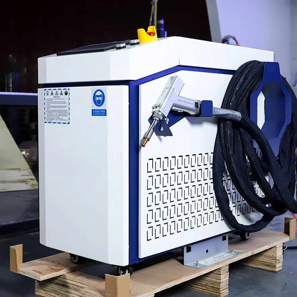Machine de soudage laser 4 en  - Fiber Laser Welding Machine 1500W avis et prix
