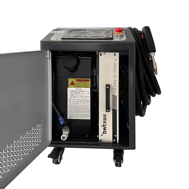 Machine de soudage laser porta - Laser Welding Machine 3 In 1 2000W avis et prix