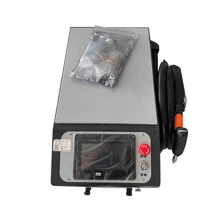 Machine de soudage laser porta - Laser Welding Machine 3 In 1 2000W avis et prix